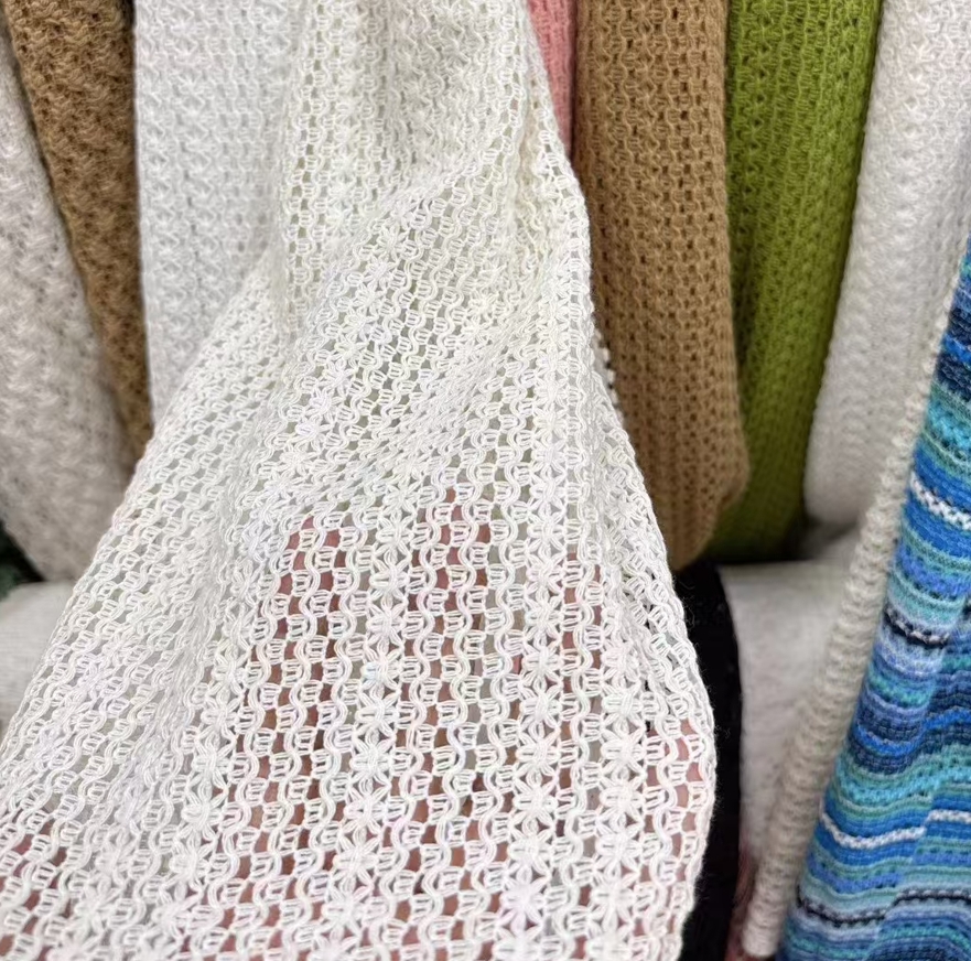 Hot-Selling Fancy Crochet Hollow Lace Fabric for Fashionable Garments for Men and Women Hot-Selling Fancy Crochet Hollow Lace Fabric for Fashionable Garments for Men and Women