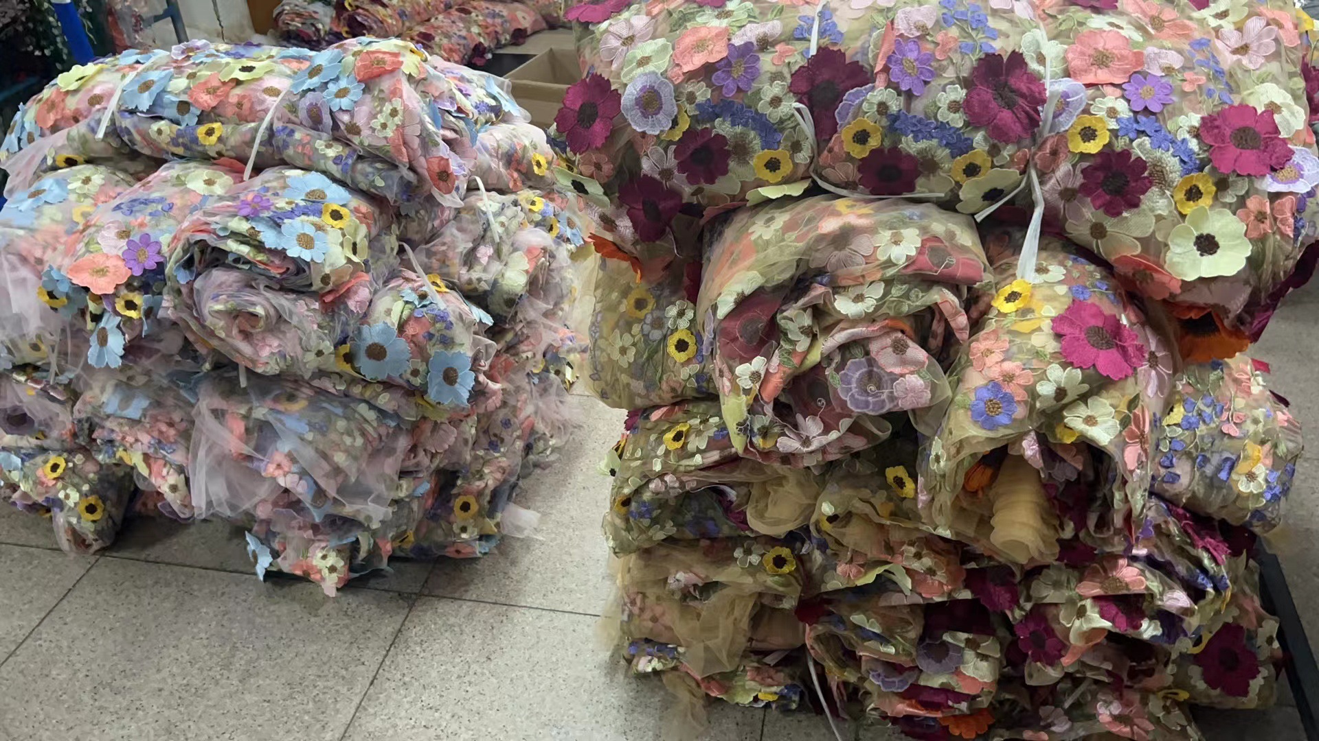 Wholesale Flower 3d Embroidered Wire Embroidery Mesh Fabric Embroider Lace Tulle For Full Dress Wholesale Flower 3d Embroidered Wire Embroidery Mesh Fabric Embroider Lace Tulle For Full Dress