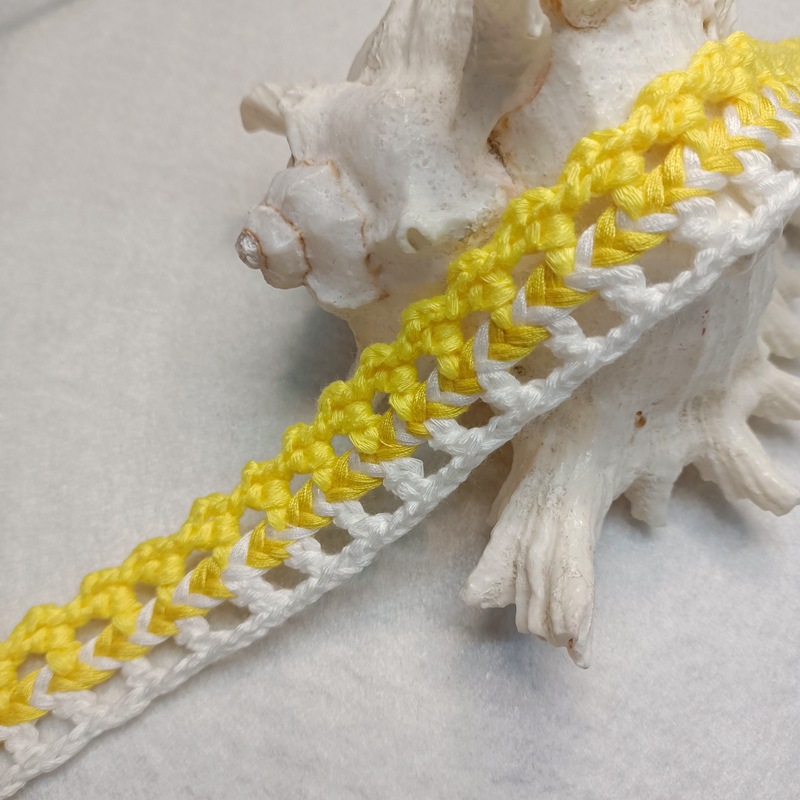 Hand-crocheted lace trim for decorating knitting lace trim accessories for Chanel-style jackets Hand-crocheted lace trim for decorating knitting lace trim accessories for Chanel-style jackets