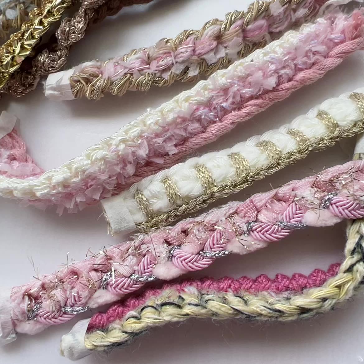 Hand-crocheted lace trim for decorating knitting lace trim accessories for Chanel-style jackets Hand-crocheted lace trim for decorating knitting lace trim accessories for Chanel-style jackets