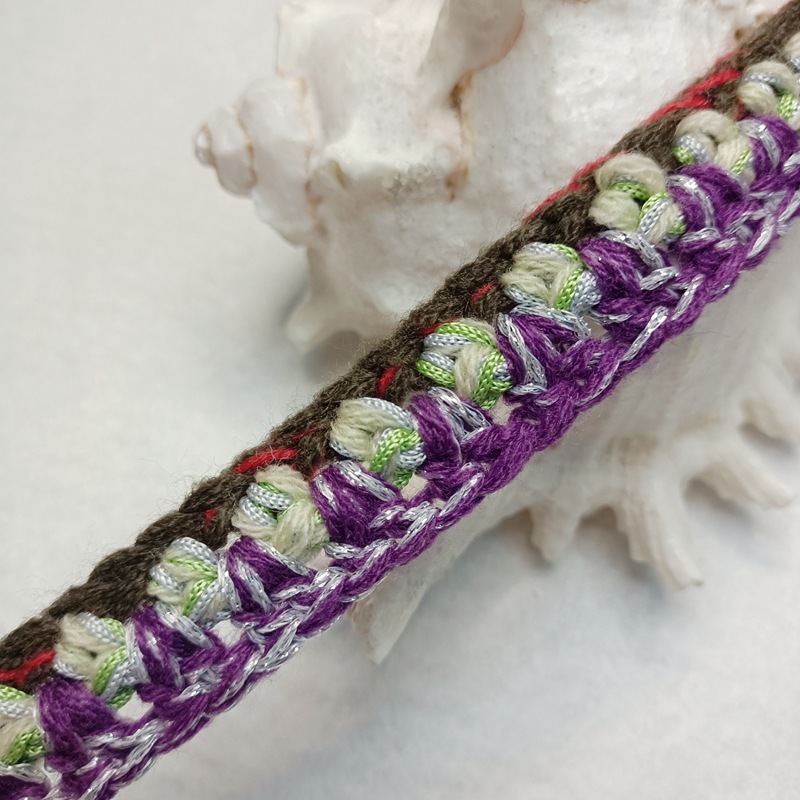 Hand-crocheted lace trim for decorating knitting lace trim accessories for Chanel-style jackets Hand-crocheted lace trim for decorating knitting lace trim accessories for Chanel-style jackets