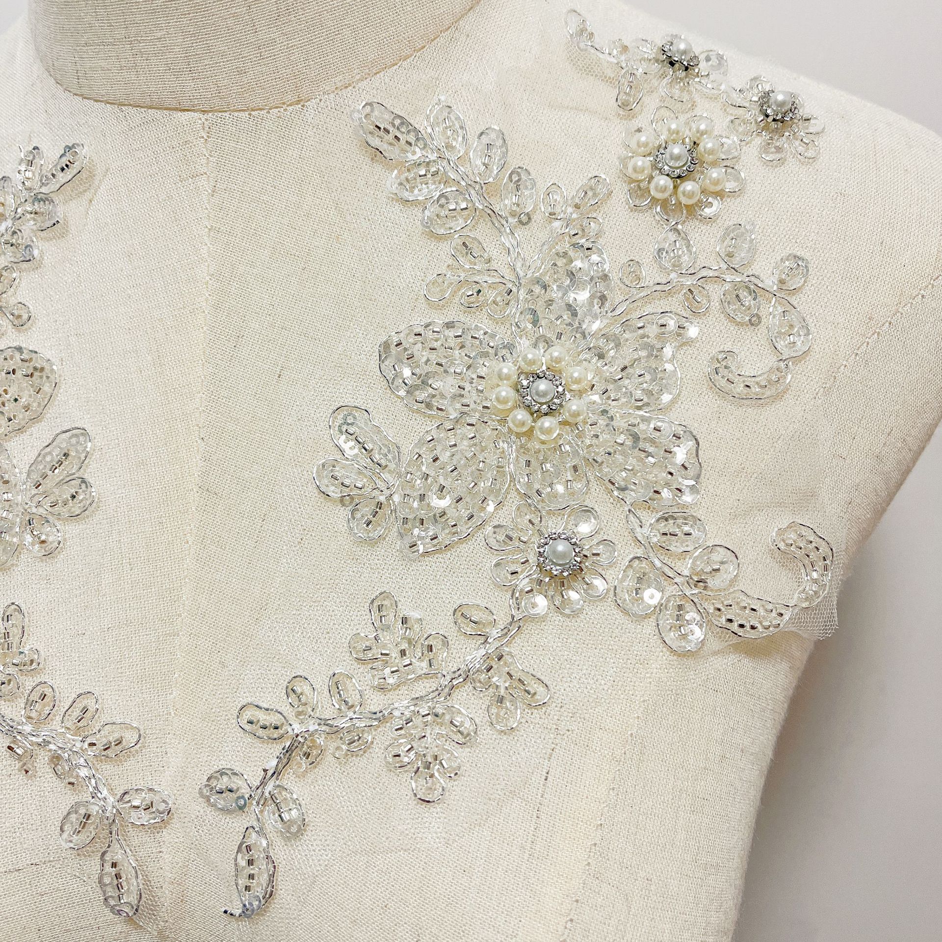 Fashion white 3D beading lace trims and patches for bridal wedding dress