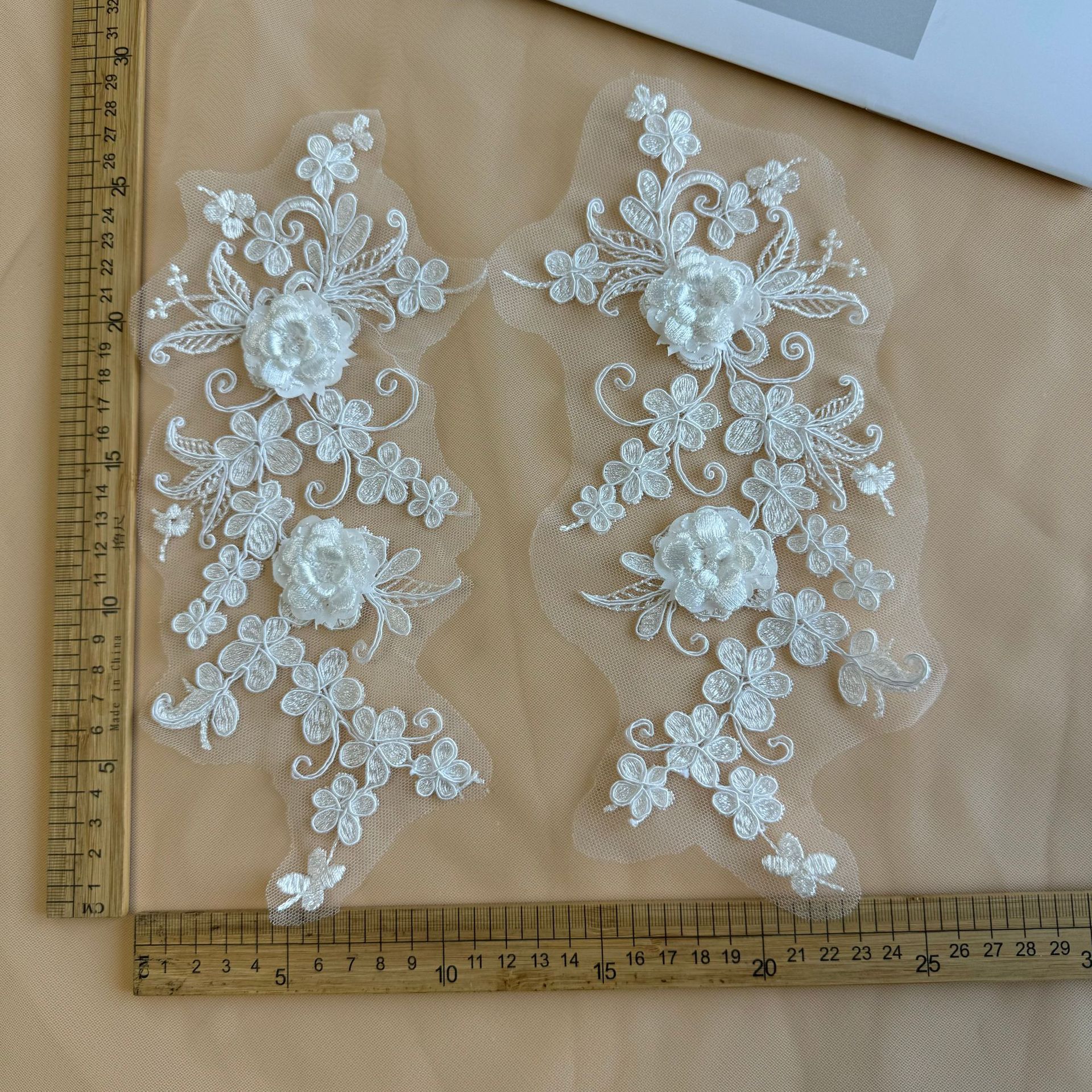 Fashion white 3D beading lace trims and patches for bridal wedding dress