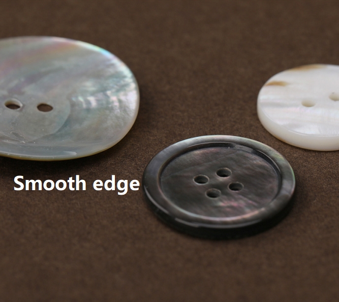 2 & 4 holes black color shell buttons