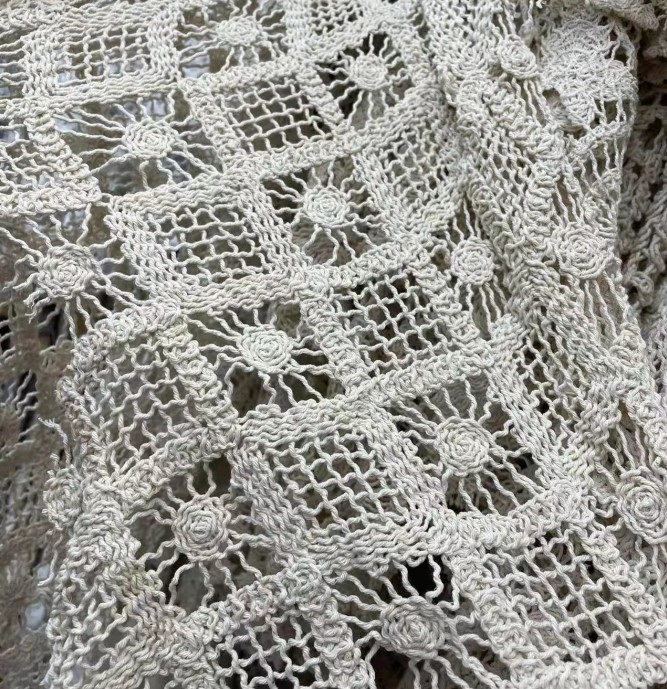 The Trend to Watch in 2025: Crochet hook - A Breath of Fresh Air in Fashion Design The Trend to Watch in 2025: Crochet hook - A Breath of Fresh Air in Fashion Design