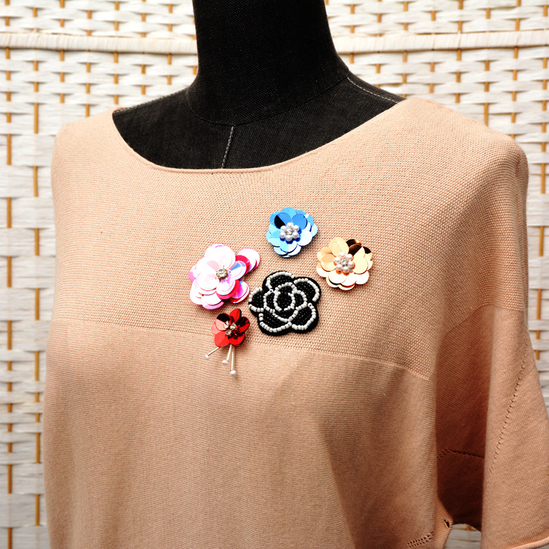 Handmade Beaded Patches: The Perfect Choice for Fashionable Apparel Handmade Beaded Patches: The Perfect Choice for Fashionable Apparel